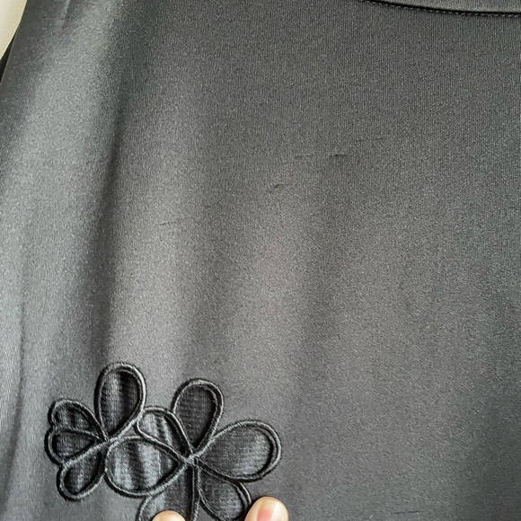 Beautiful elegant  Black flared skirt by Catherine Malandrino. Size 4 - Picture 7 of 9